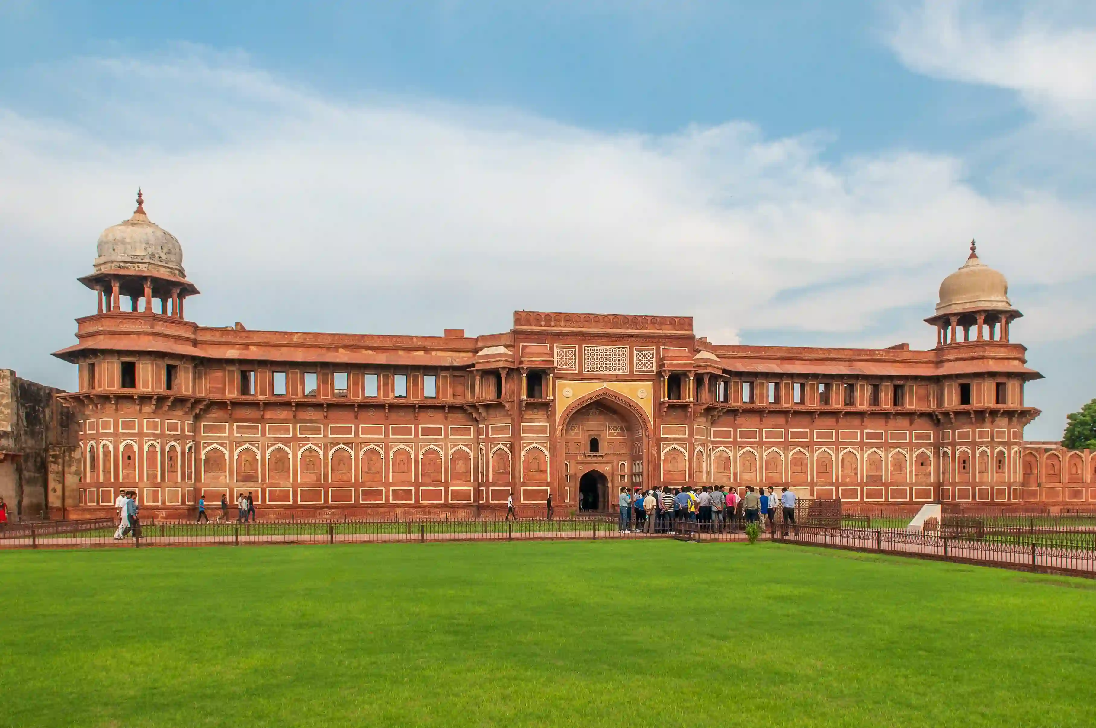 Majestic India Tour- Delhi, Agra, Fatehpur Sikri & Rajasthan - 18 Days