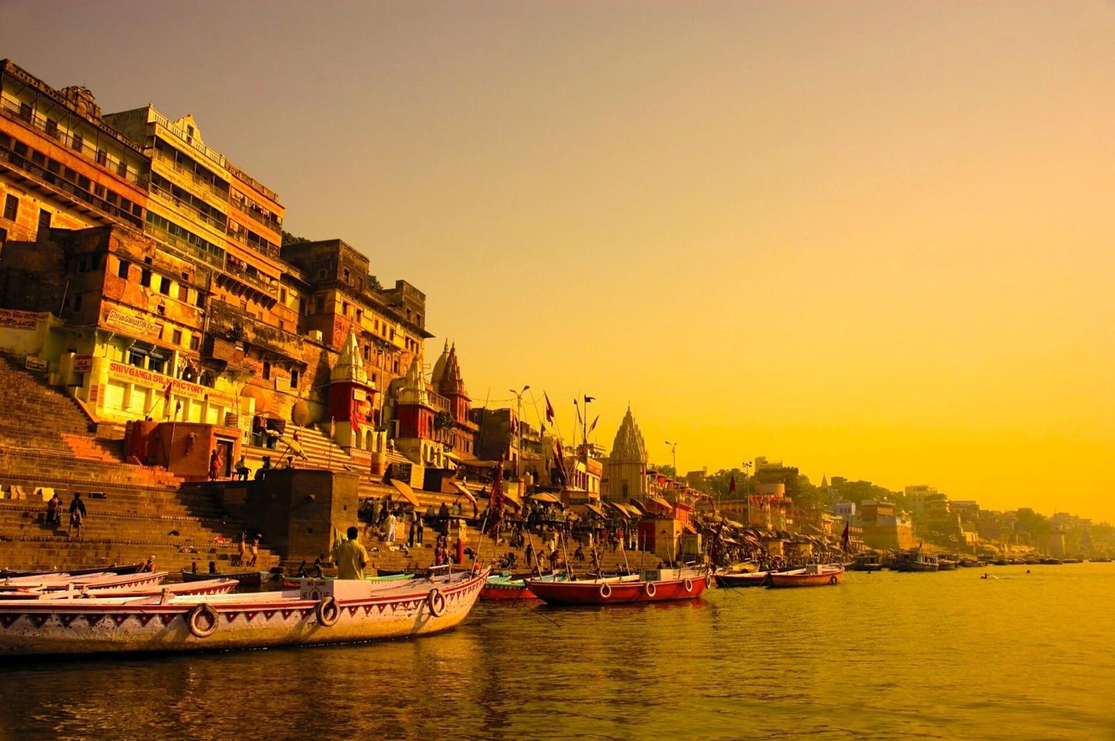 Golden Triangle Tour with Varanasi - From Forts to Faith- 8 Days